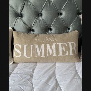 Decorative pillow